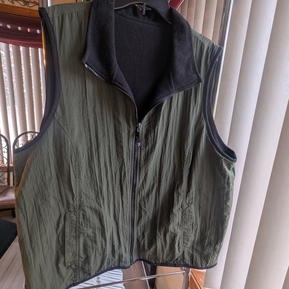 Just My Size Women's Reversible Dark Green/Dark Gray Vest